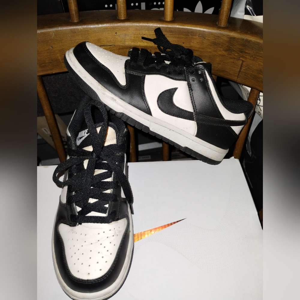 Nike Dunk Low Retro White Black Panda GS CW1590-100 Size 5Y 🐼.